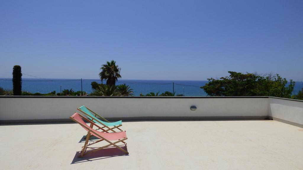 La Villa Rosa Al Mare Pozzallo Exterior photo